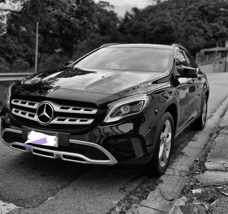 MERCEDES-BENZ GLA 200 1.6 CGI FLEX ADVANCE 7G-DCT